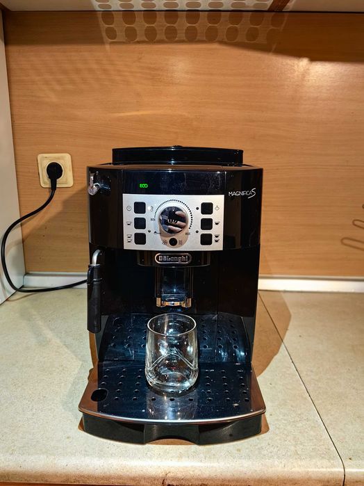 Кафеавтомат DeLonghi - Magnifica S