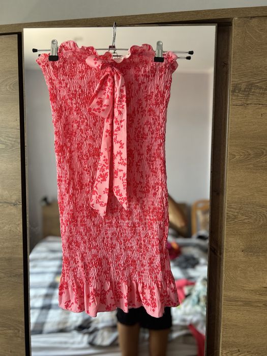 Дамски рокли zara bershka pull&bear nicole collection
