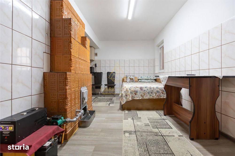 Casa P+M, teren 1500 mp + Afacere de Vanzare, com. Blagesti