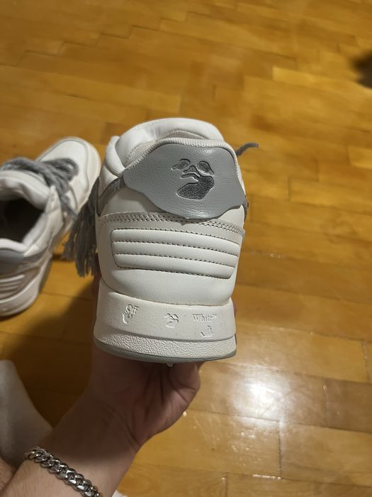 Off-White Out Off office