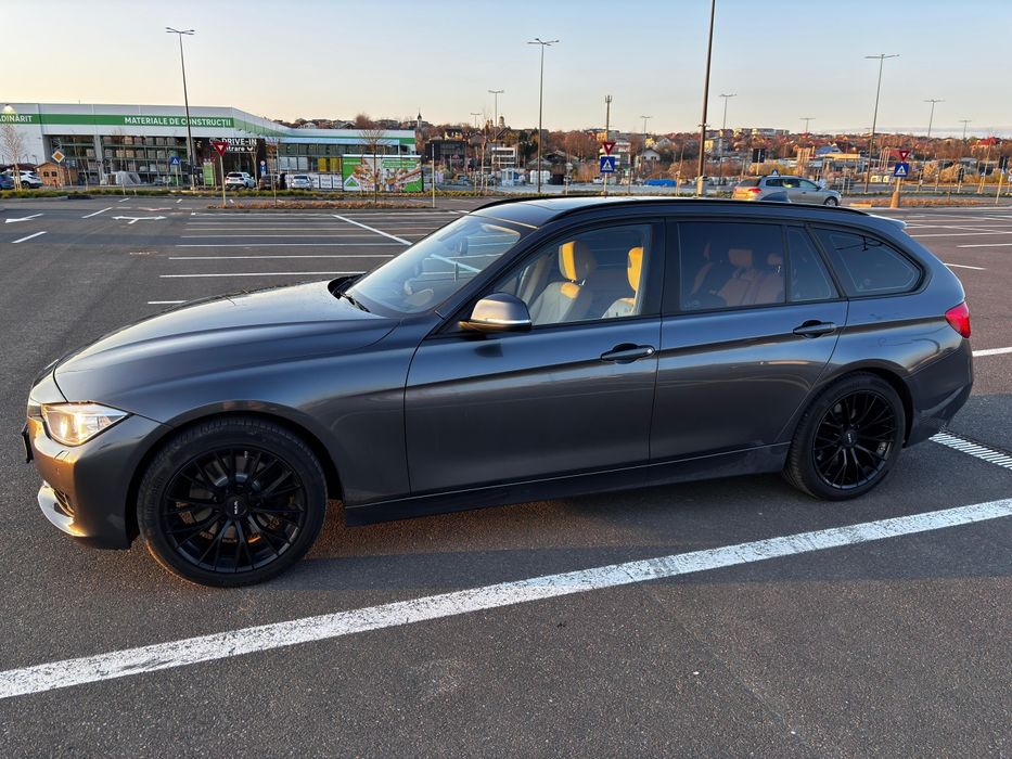 BMW Seria 3 - 330d Touring XDrive (F31) 2014 PANO • HUD • ACC