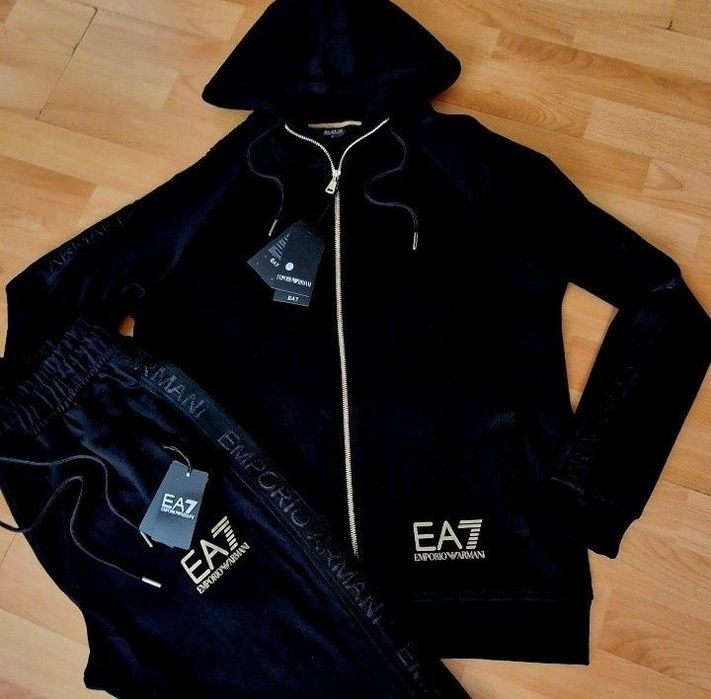 Trening bumbac Armani,diverse mărimi,feronerie metalica inscriptionata