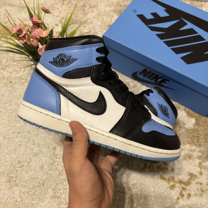 Nike Air Jordan 1 High UNC Toe