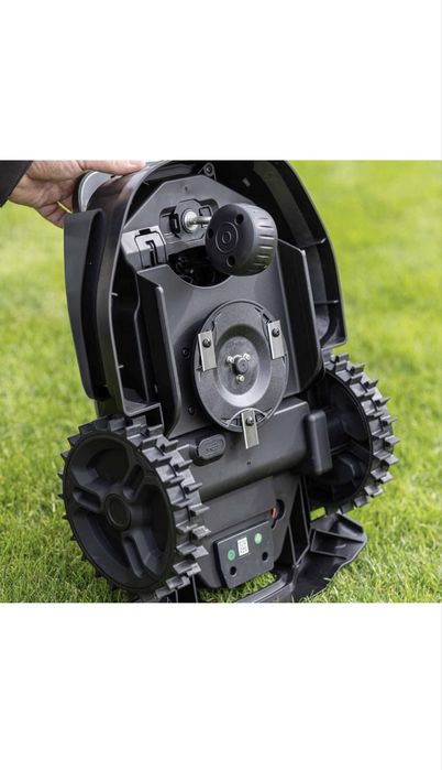 Косачка робот за трева - нова Scheppach RRMA300(300кв.м)и RRMA500APP