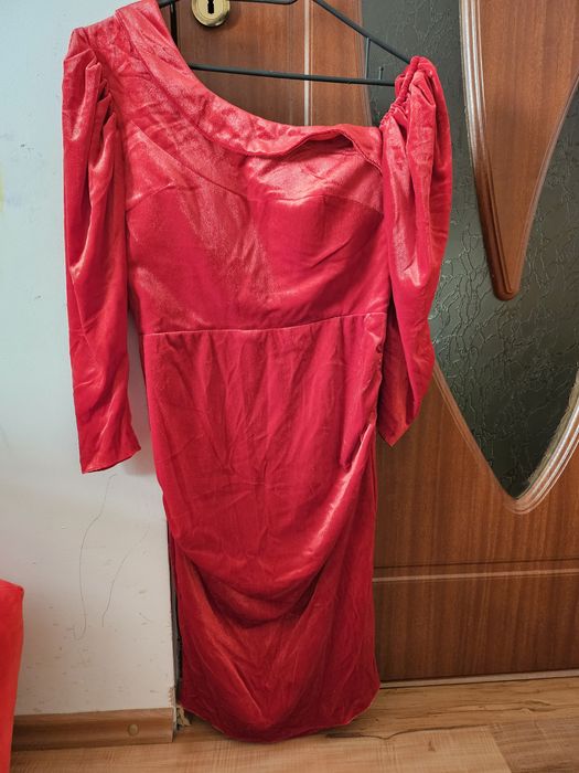 Rochie din catifea noua