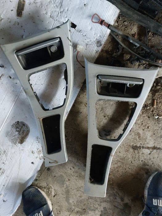 Лайстна централна конзола E90 e91 bmw бмв n47 177кс 184кс