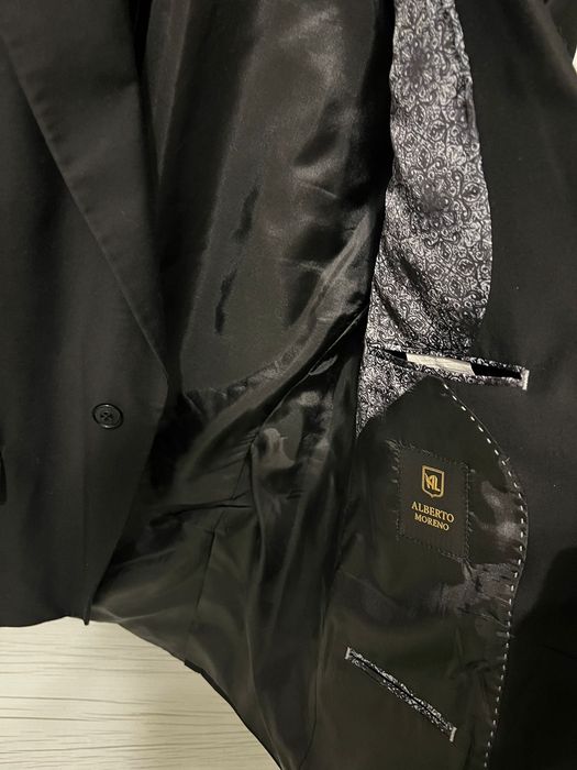 costum barbatesc slim fit ca nou