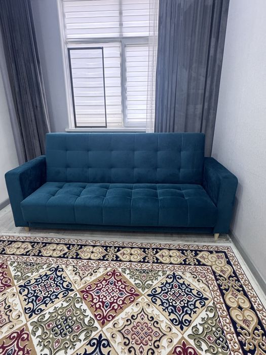 Диван почти новый