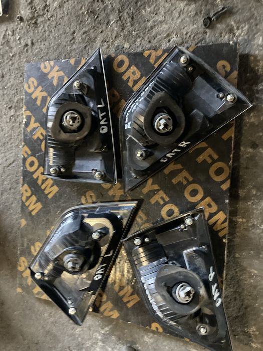 Mitsubishi Outlander 2011 година Вътрешни Стопове