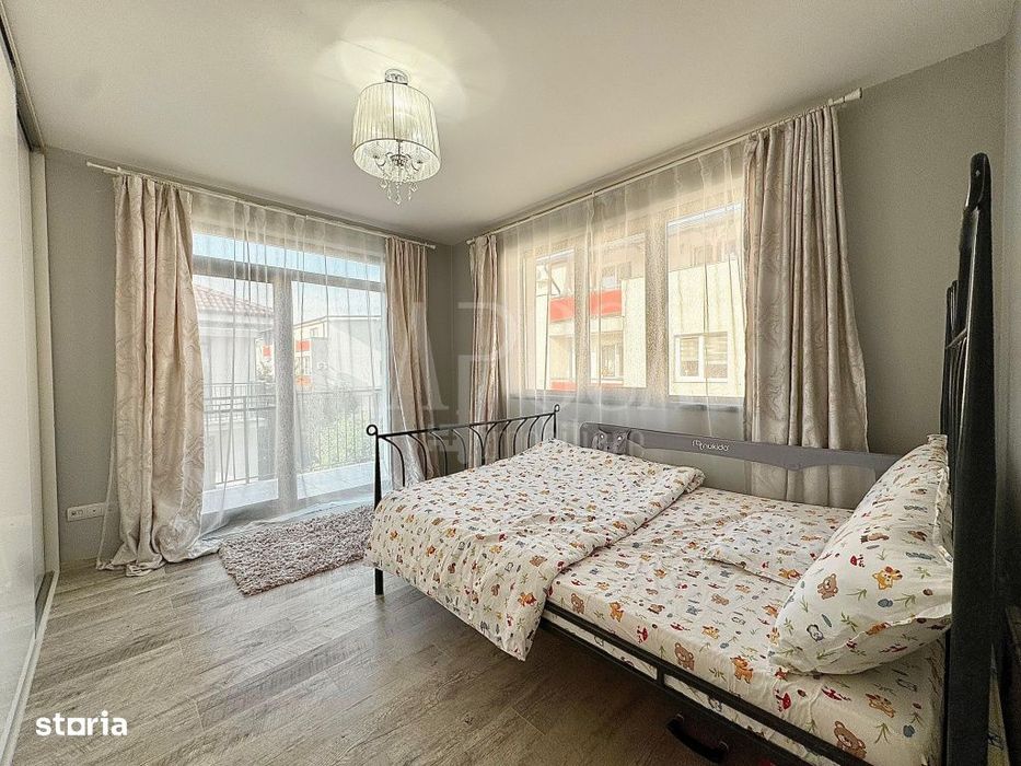 Casa 4 camere de vanzare in Floresti