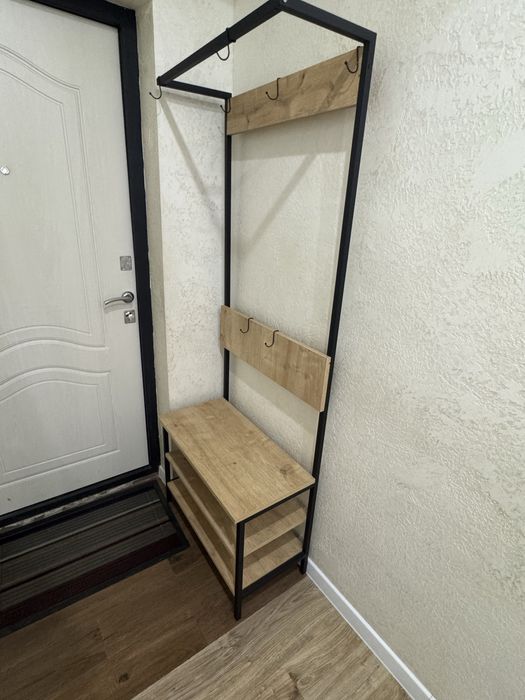 Вешалка в прихожую