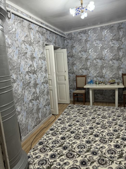 Продам дом в общем дворе