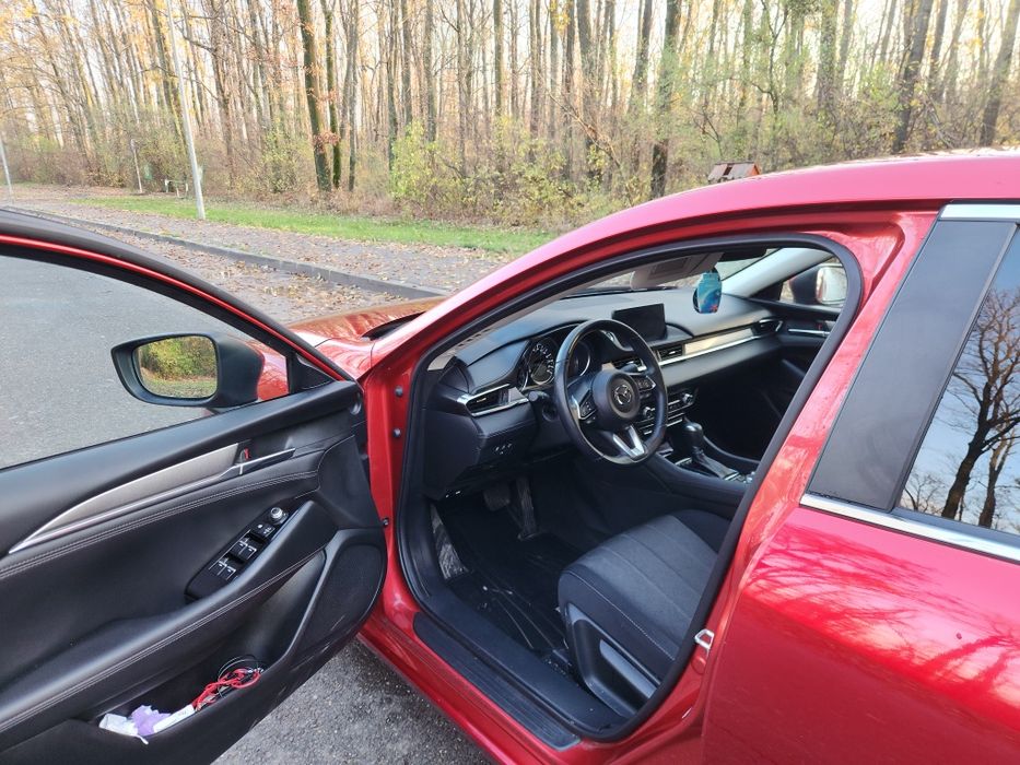 Vand mazda 6 2.0 benzina 165 cp 2019 
NU FAC SCHIMB 
faruri full LED c