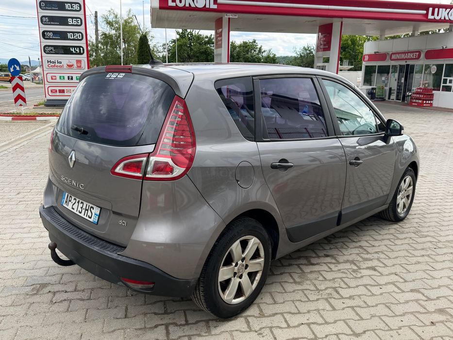 Renault Scenic “ 1.5 DCi