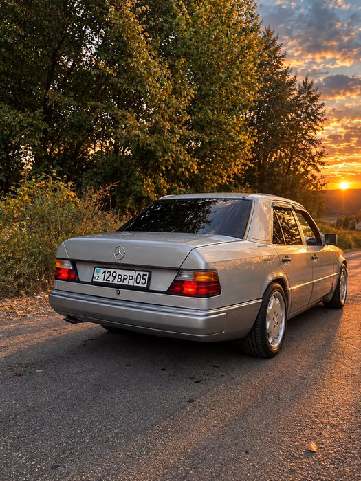 Mercedes-Benz-2.8