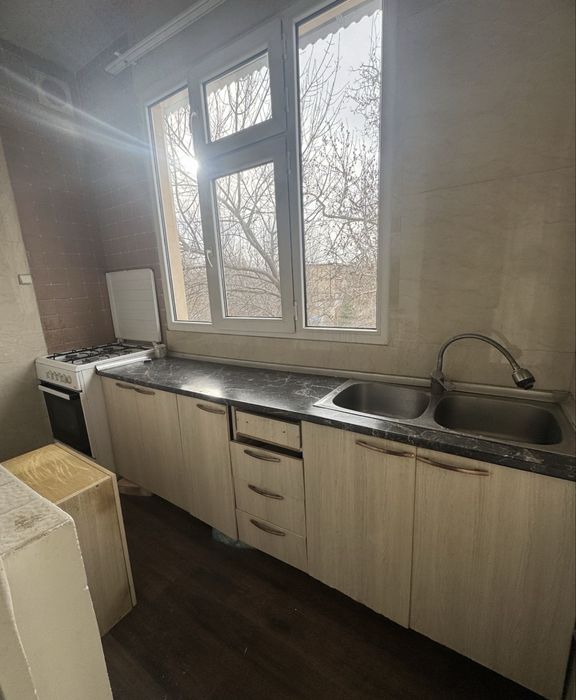 Феруза Продается квартира 1/3/4 балкон 2х6 Ор-р Сагдиана