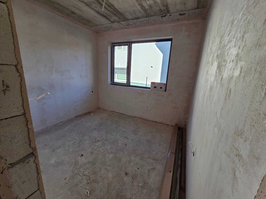 1788-Продава се двуетажна тухлена на плоча къща в кв. Добровски!