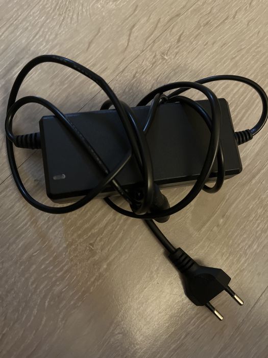 Vand triciclu electric copii