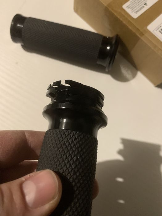 Ръкохватки за Harley-Davidson Ф25мм метал и гума - НОВИ