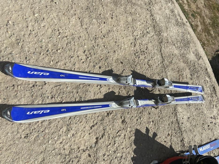 Лыжи горные 3 штуки