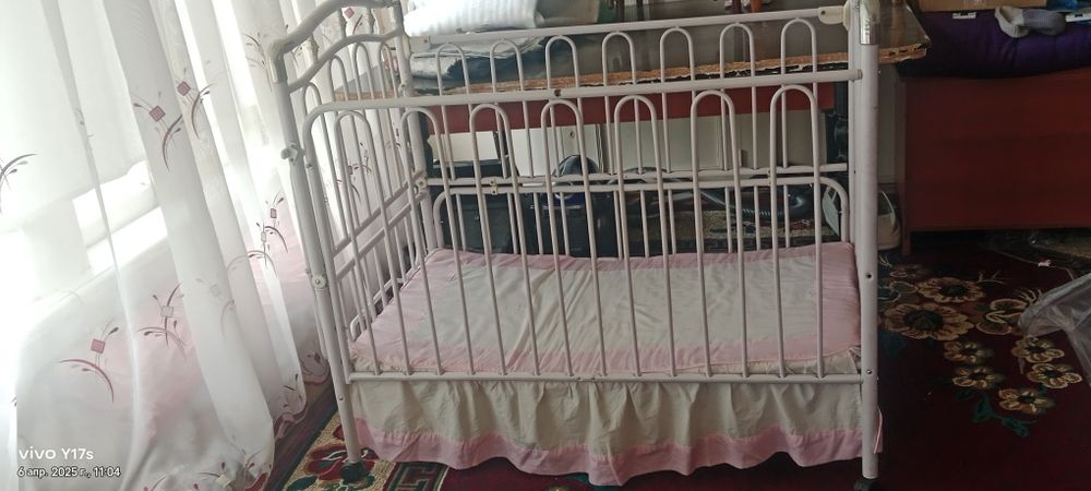 Bolalar kravati holati yaxshi