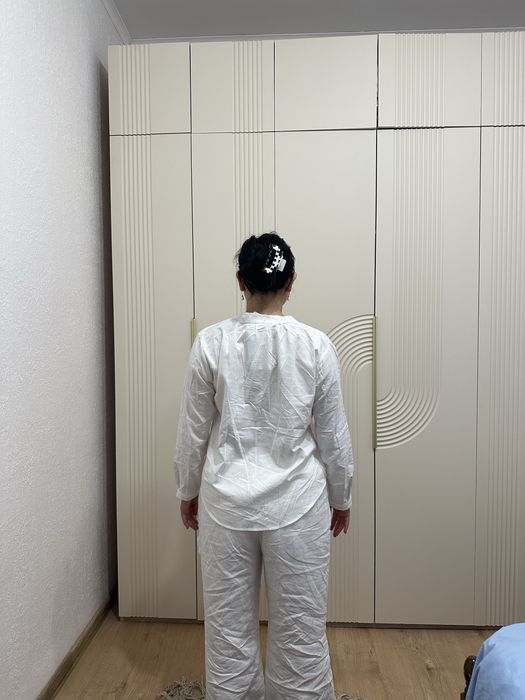 Летний костюм из лена