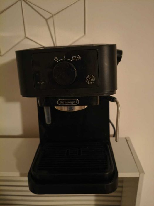 Espressor defect De Longhi Stilosa 1,1Wat,15 bari