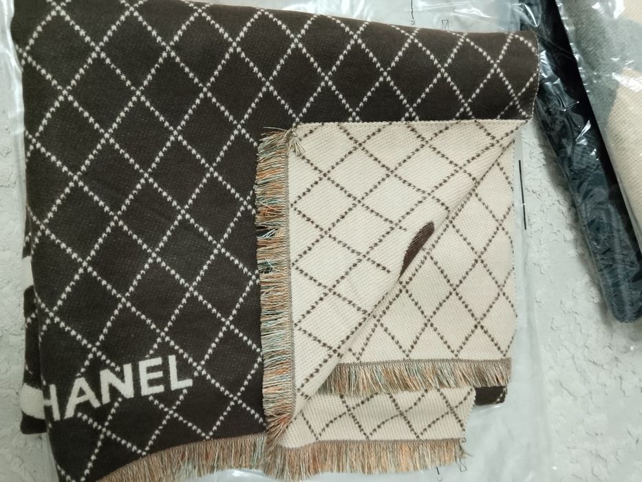 Продам шарф палантин