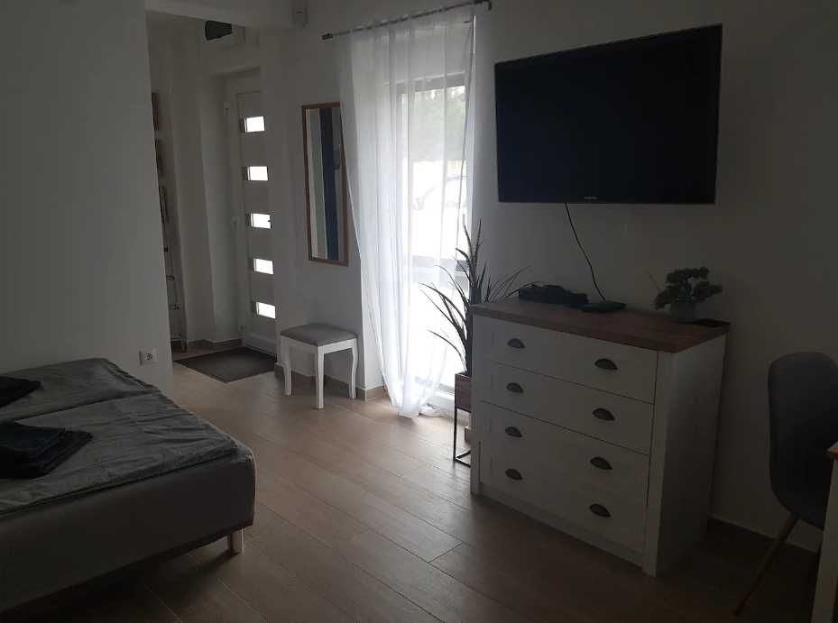 Дава се под наем Едностаен апартамент в Пловдив, Южен - 40 кв.м за 193.8 € - Снимка #2