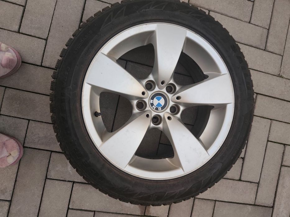 Диски BMW 138 стиль с зимней резиной R17
