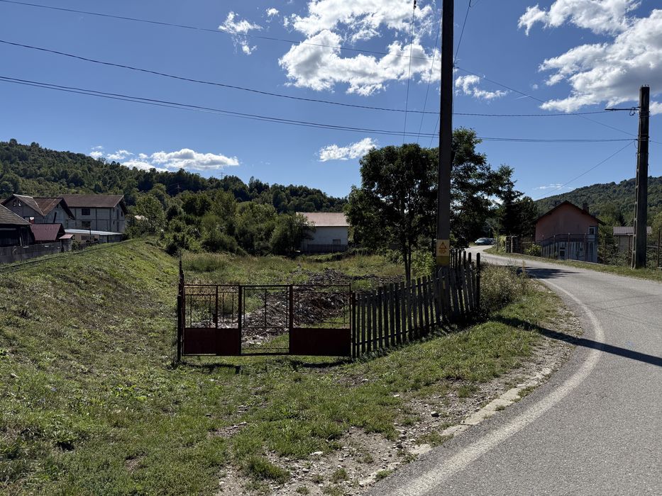 Teren intravilan in comuna Moroeni, Dambovita - 737mp.