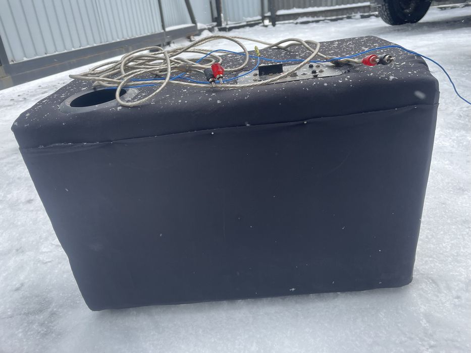 сабвуфер продам!