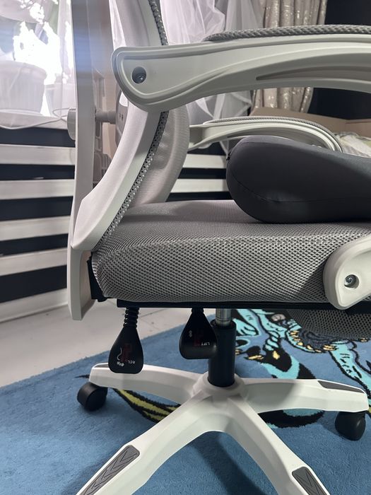 Компютерное кресло