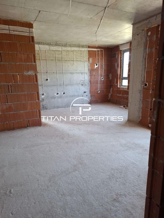 Двустаен апартамент за продажба в кв. Прослав