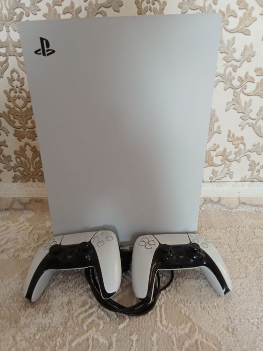 Срочно продам Плейстейшн 5