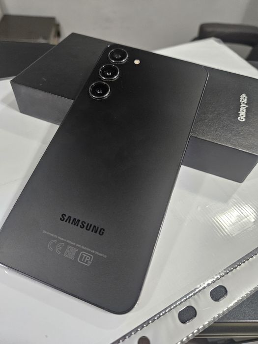 Samsung s23 plus + 256 ГБ чёрный