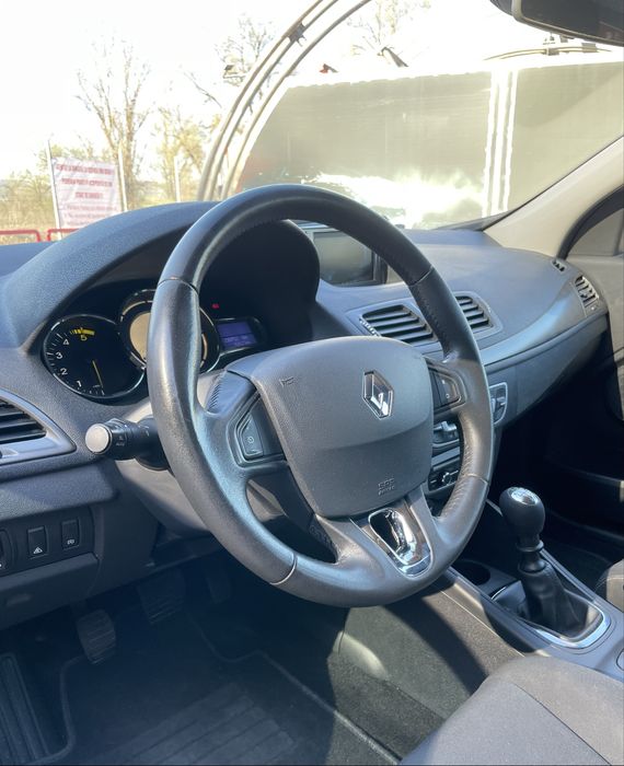 Renault Megane 3 Break, an 2013, motor 1.5 dCi 110 CP, diesel.