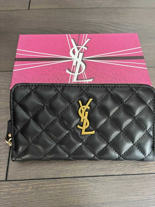Нови дамски портмонетa Guess Dior Versace