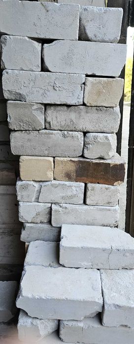 Кирпич силикатный б/у.  Район 1000 мелочей