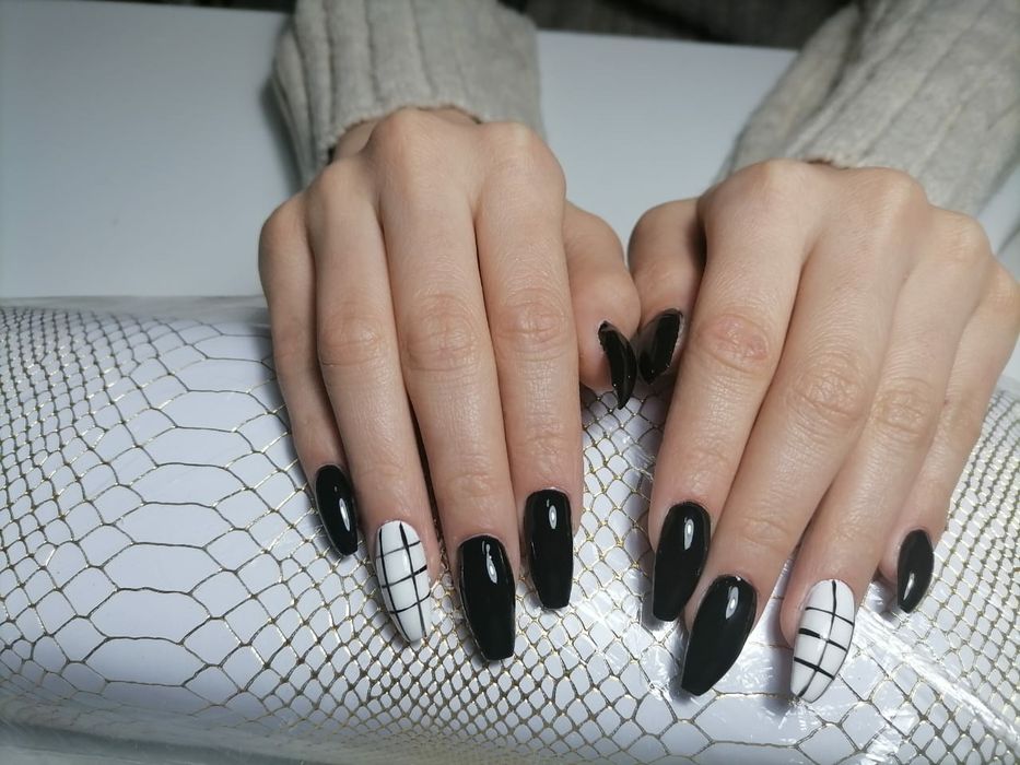 Наращивание ногтей 4500