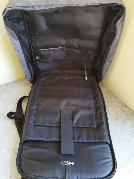 Лаптоп раница Swiss peak RFID защита