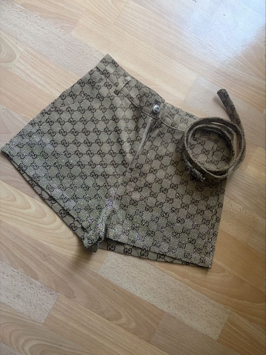 Gucci GG Shorts с блестящ монограм и камъчета – размер S