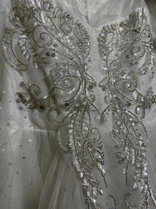 Продам очень красивая платье