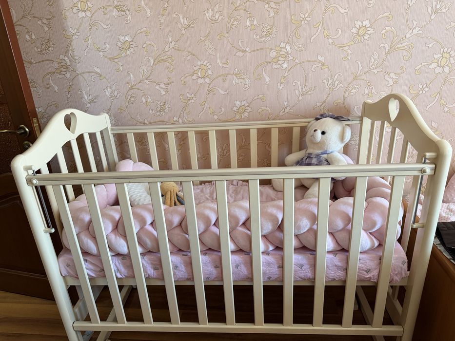 Продаю кроватку детскую