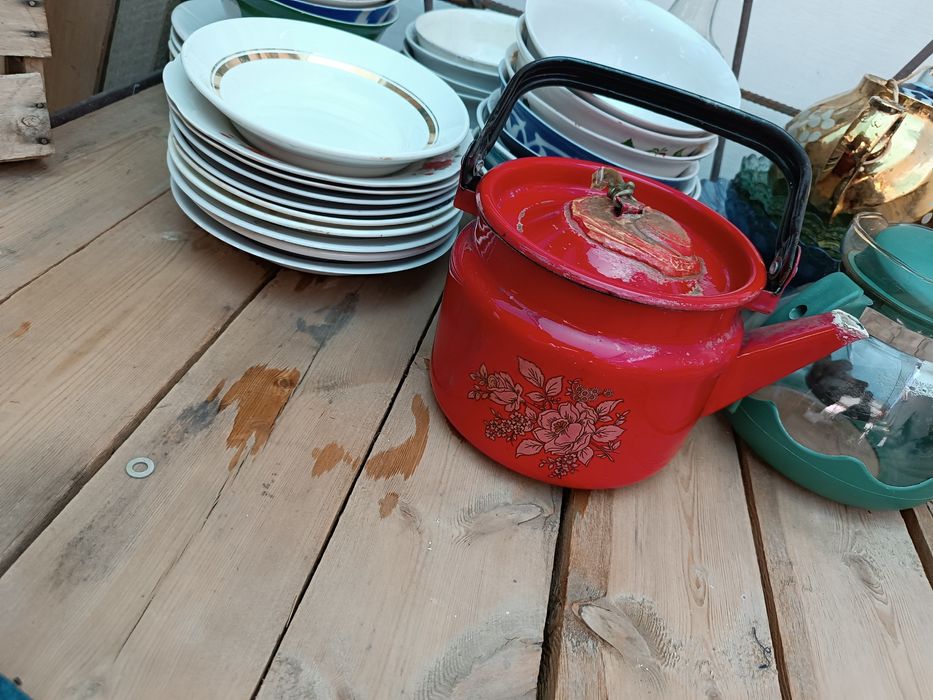 Идиш  чойнак сковорода друшлаг салатница посуда чайник противень лист