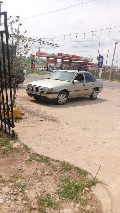 Продаю Опель Вектра