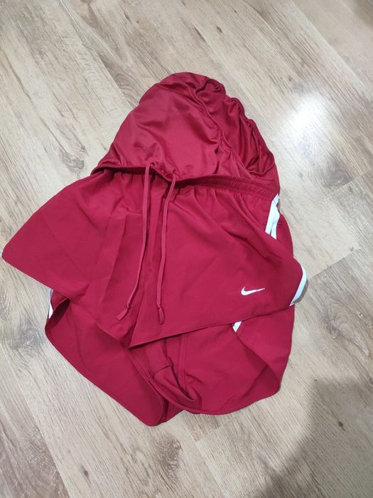 Pantaloni scurți de damă Nike Dri Fit mărimea L