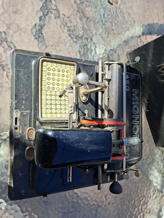 Masina des scris veche AEG MIGNON
