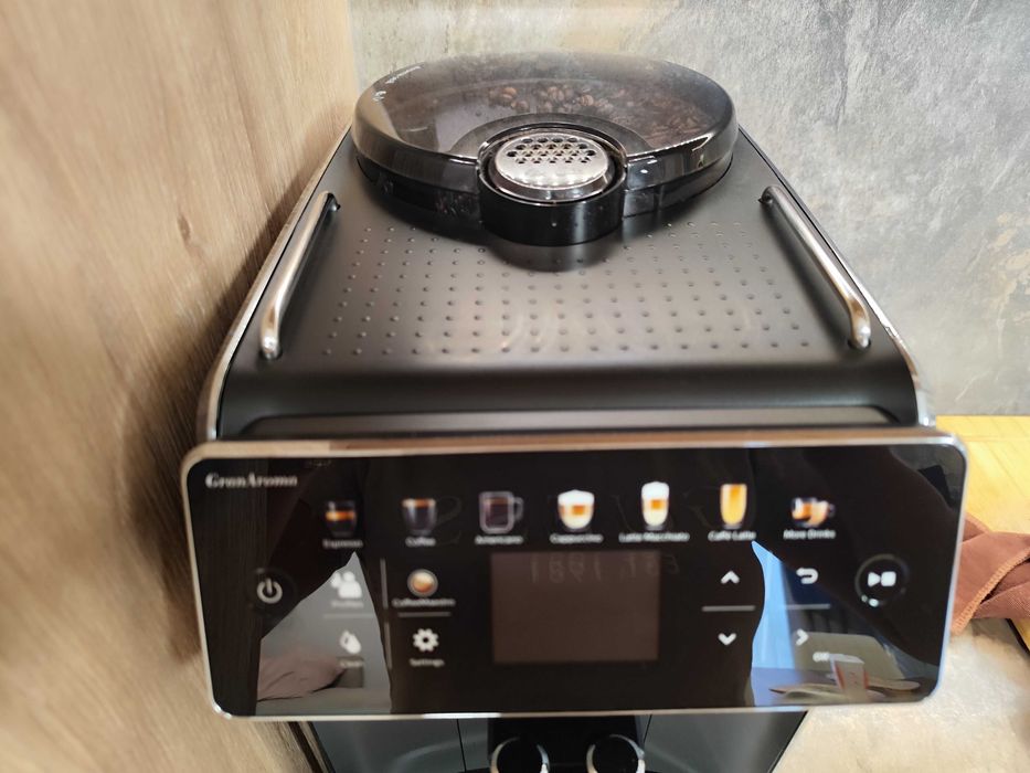 Кафеавтомат SAECO GRANAROMA SM6585/00