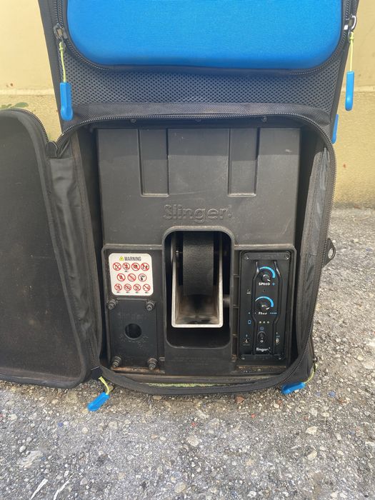 Тенис машина Slinger